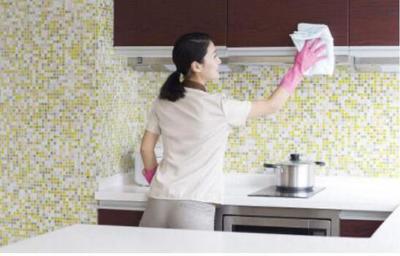 大學(xué)生創(chuàng)業(yè)新藍(lán)海 為何對(duì)家政服務(wù)行業(yè)情有獨(dú)鐘？